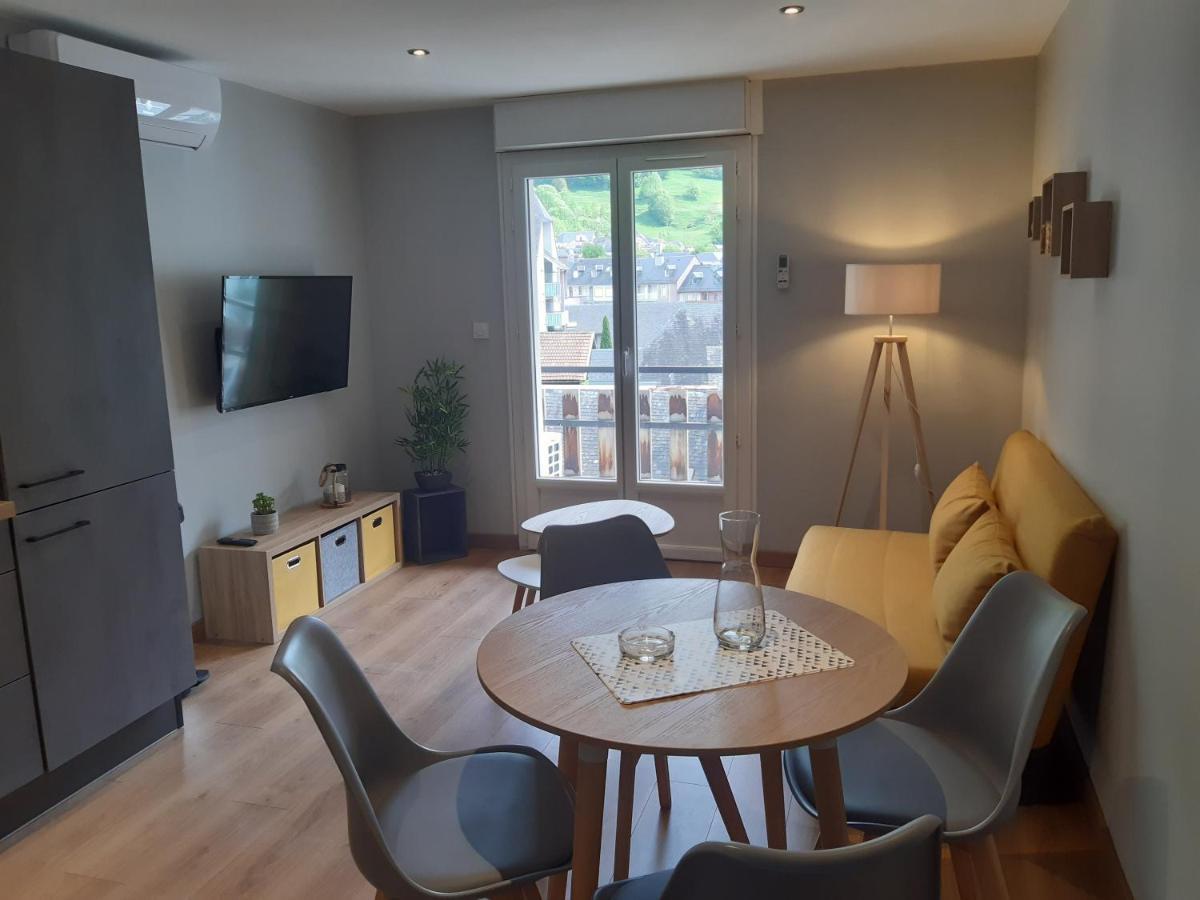 appartement vue montagne Luz-Saint-Sauveur Extérieur photo